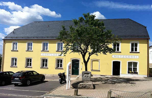 Neues Markthaus Fuchsmühl mit Dorfladen, Metzgerei und Cafe