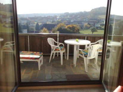 Groe Loggia mit herrlichem Weitblick