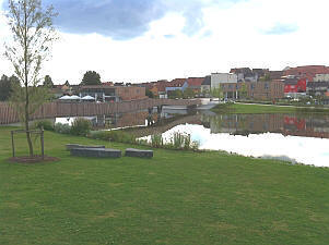 Spannbandbrcke und Hotel Seenario