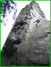 Ruberfelsen nahe der Ortschaft Pfaben