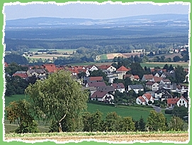 Erholungsort Fuchsmhl am Fu des Steinwaldes mit Blick auf Stiftland und Oberpflzer Wald >>> zur genauen Lagebeschreibung unseres Urlaubsquartiers